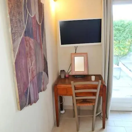 L'oustaou Dorey Saint-Cyr-sur-Mer